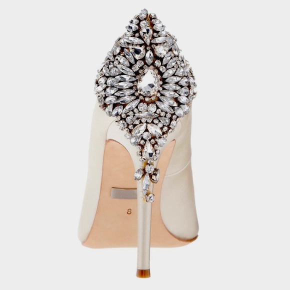 Badgley Mischka Women's Gorgeous Dress Pump - Picture 4 of 15